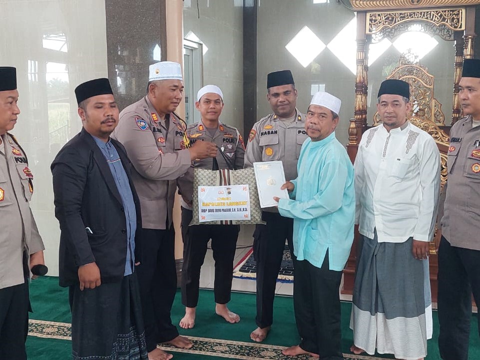 Polres Langkat Gelar Jumat Curhat di Mesjid Jami Al Amin Langkat
